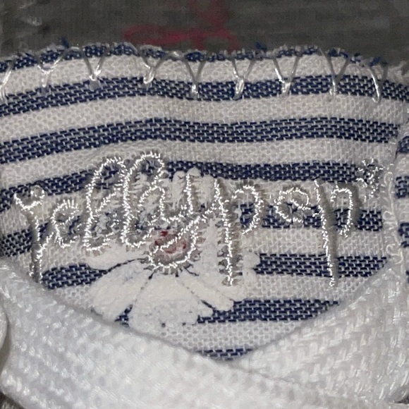 Woman’s Jellypop striped / white floral sneaker - Picture 10 of 13